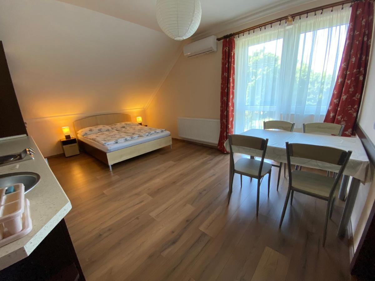 Magyar Apartman Iii. Hajdúszoboszló Zewnętrze zdjęcie